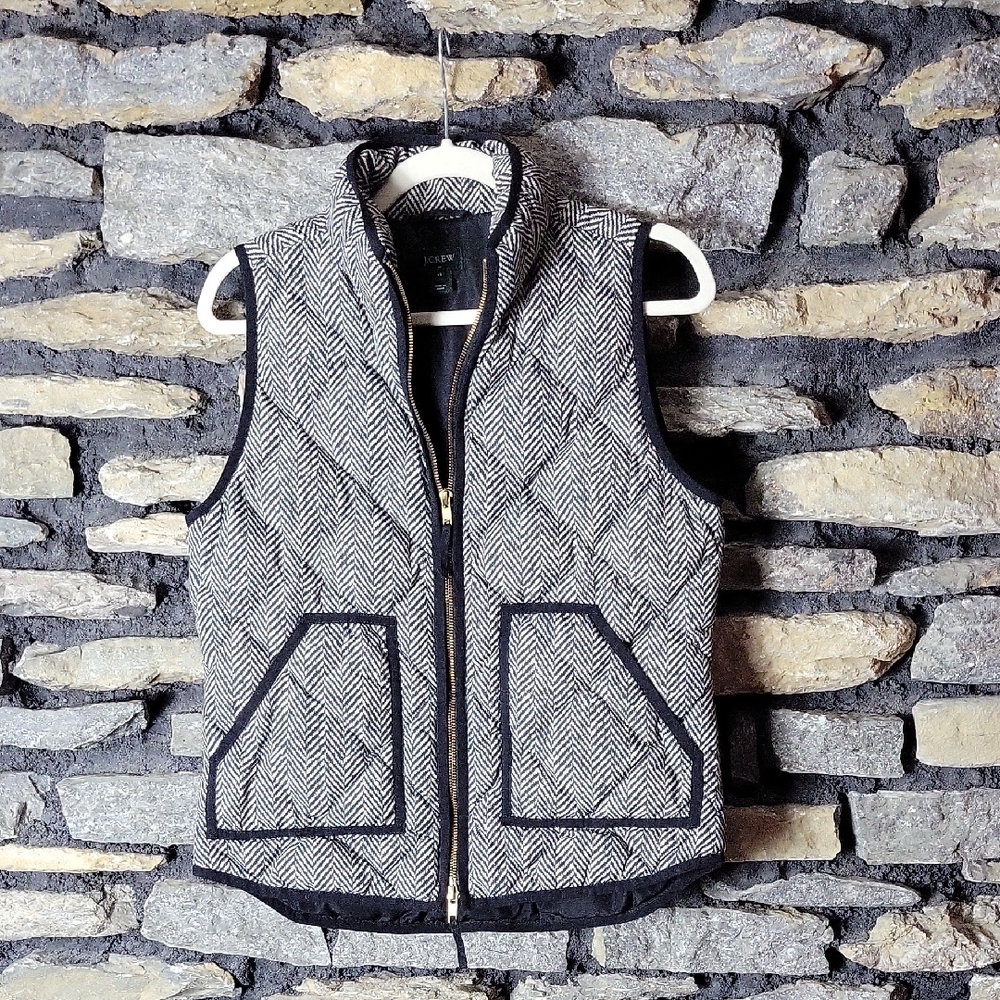 Women's J Crew Stylish Herringbone Vest with Black Trim Size XS